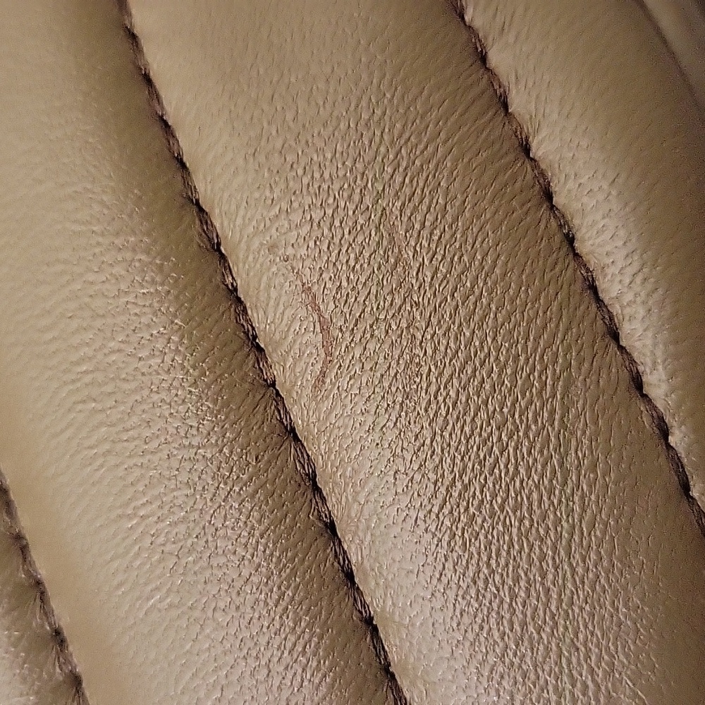 Sold! Tory Burch Quilted Crossbody Bag - Picture 5 of 6